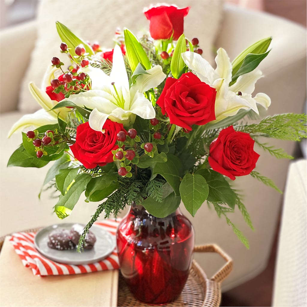 Evergreen Delight Bouquet – Pt Passionate Florist, Monroe WA