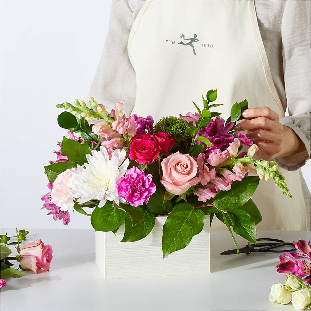 Sweetberry Box – A Florist Original –  Pt Passionate Florist, Monroe WA