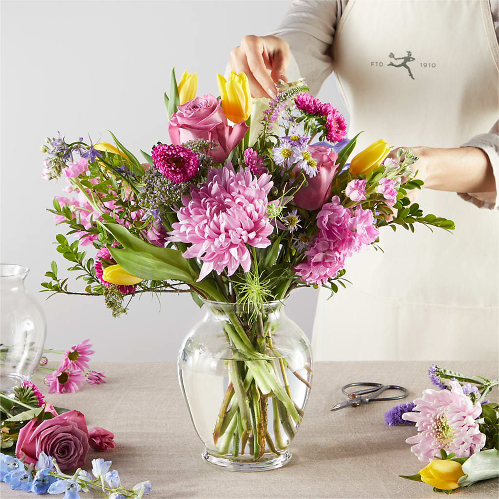 Pastel Tradition - A Florist Original –  Pt Passionate Florist, Monroe WA
